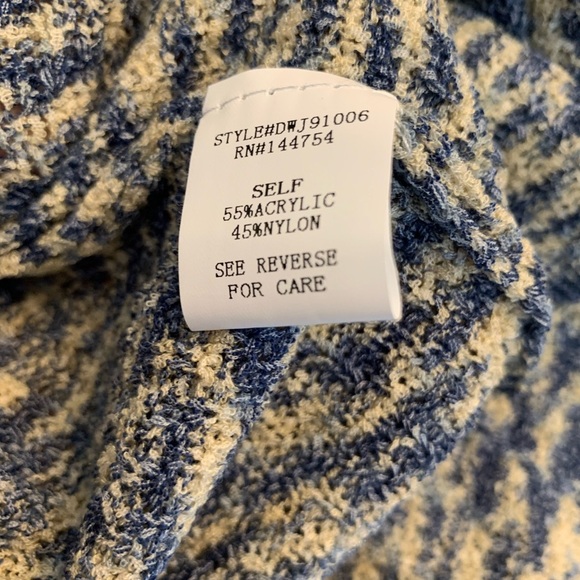 Davi & Dani Cardigan NWT Large Blue and Cream - Picture 3 of 5
